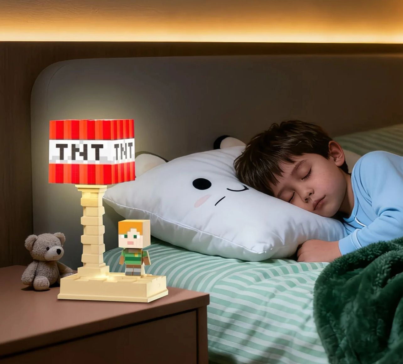 Minecraft TNT Night Light Lamp – Pixel Block Bedside Lamp with Character Figure