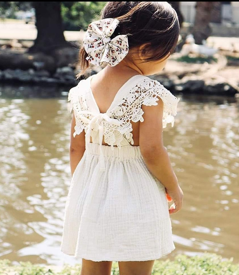Off White Lace Dress 1000236