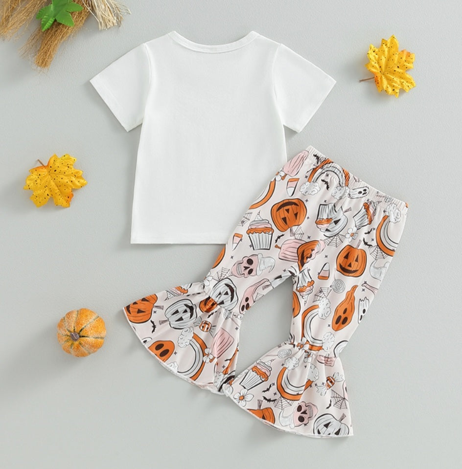 Halloween T-shirt and Bell Bottoms 100094