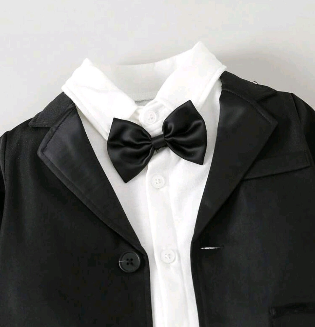 4PCS Gentleman Suit Black and White 2000150