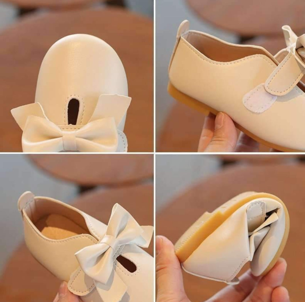 Girls Hook-and-Loop Ivory Leather Flats