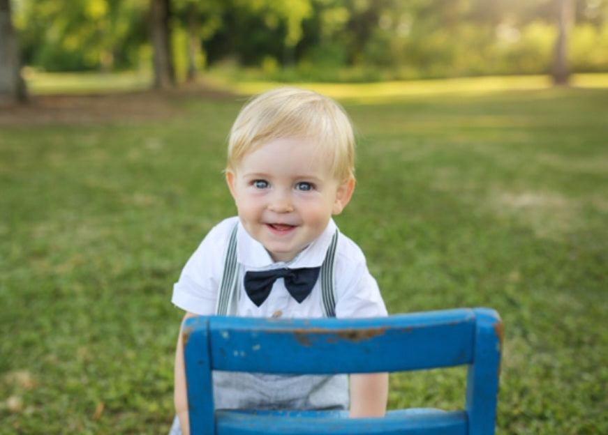 Gentleman Suit White Short Sleeve Shirts with Shorts, Suspenders and Bowtie