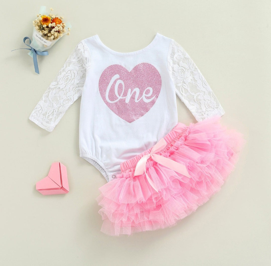 One Birthday Outfit wit Ruffle Bloomer 1000783