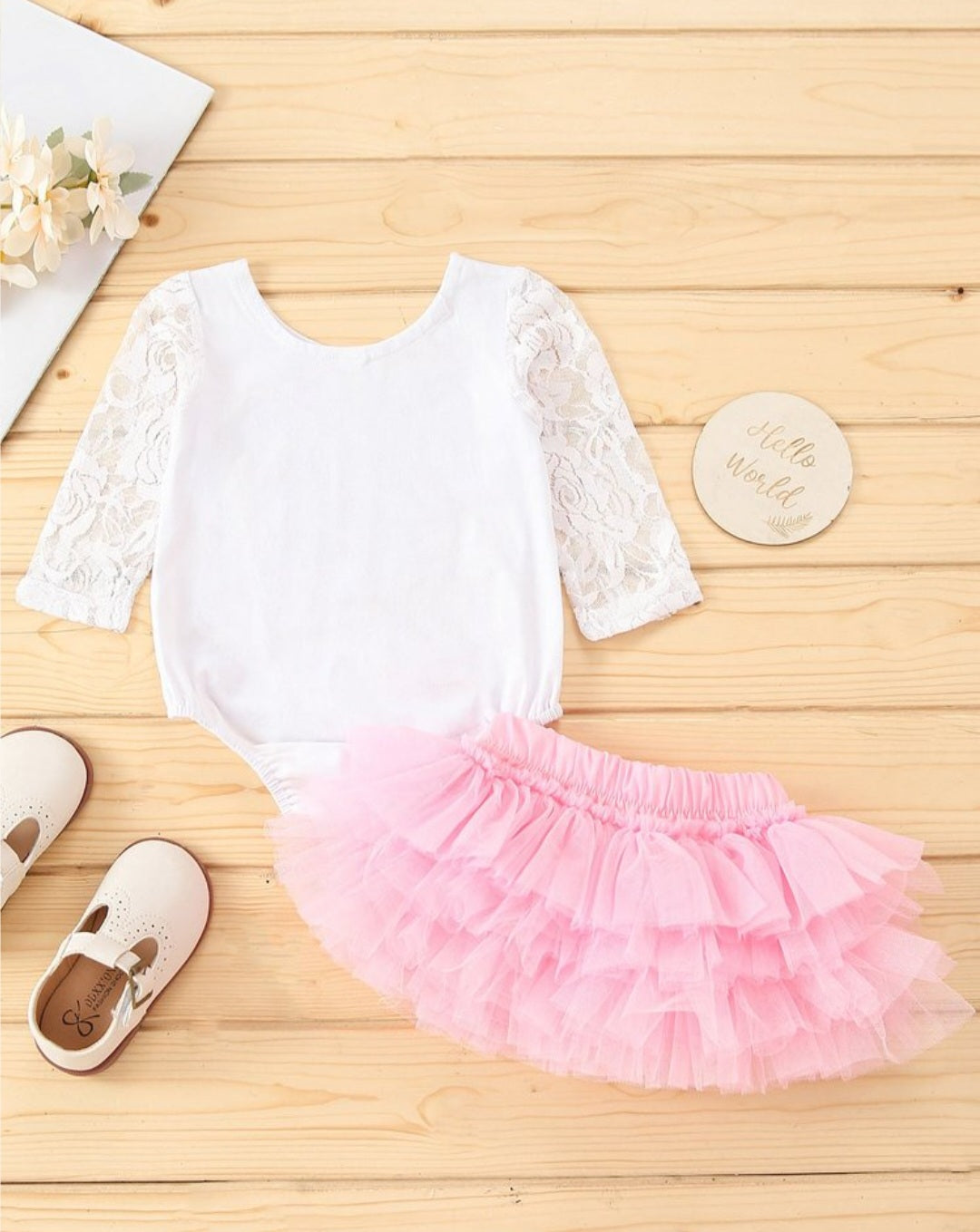One Birthday Outfit wit Ruffle Bloomer