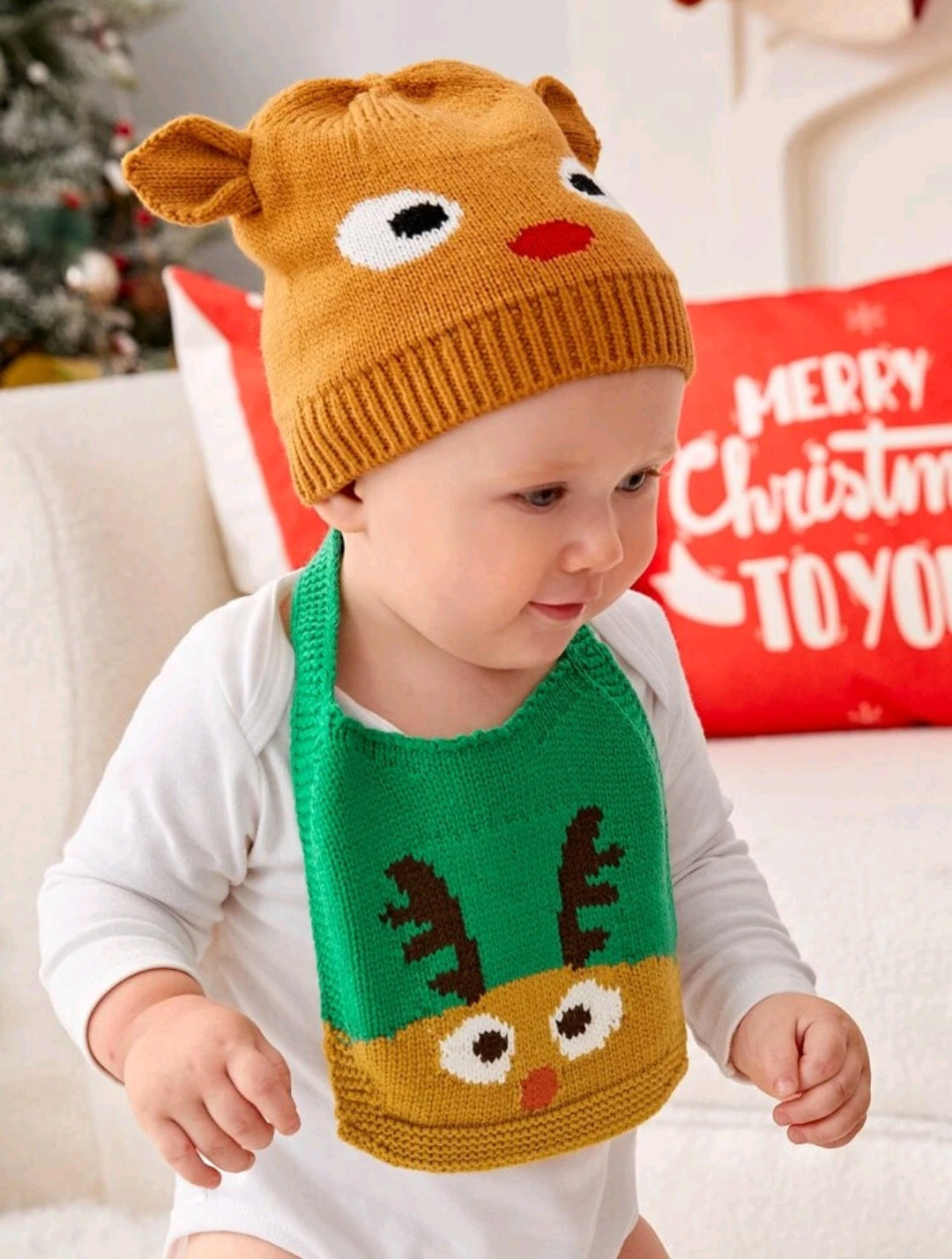 Knitted Raindeer Bib 1PSC