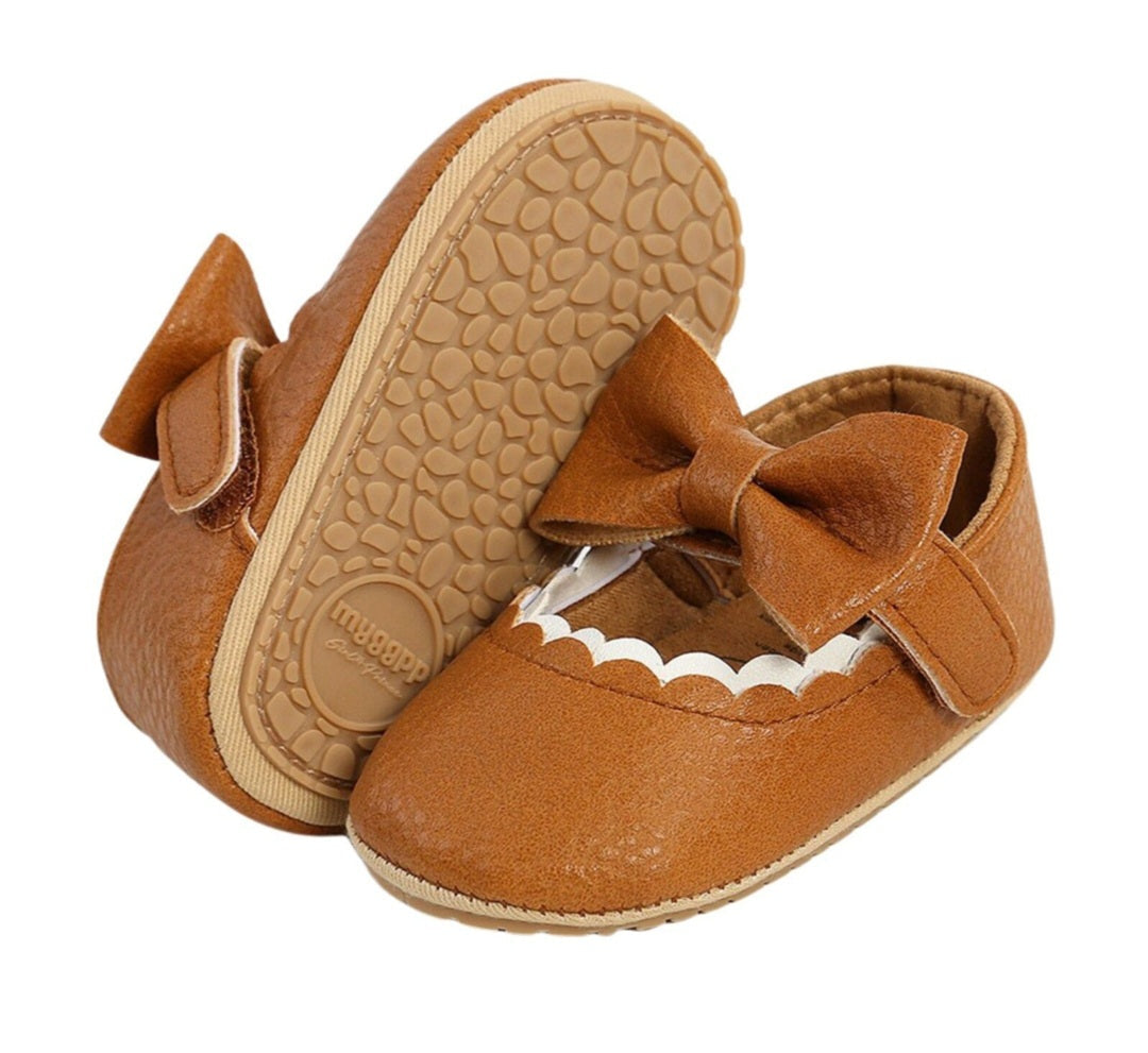 Tan Bowknot Pump