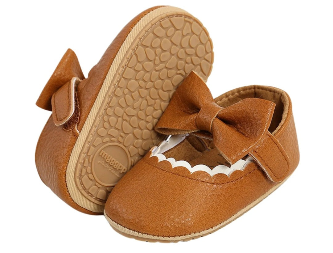 Tan Bowknot Pump