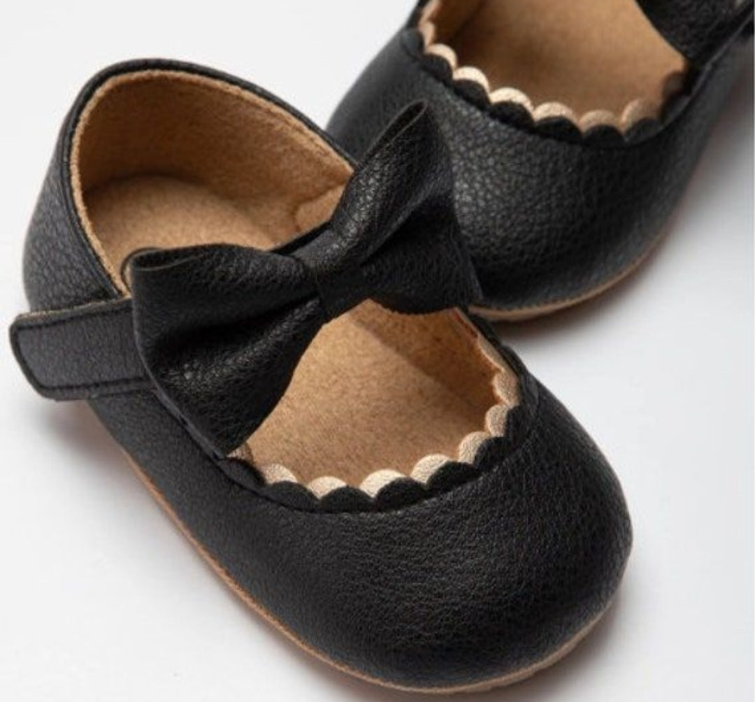 Black Bowknot Pumps