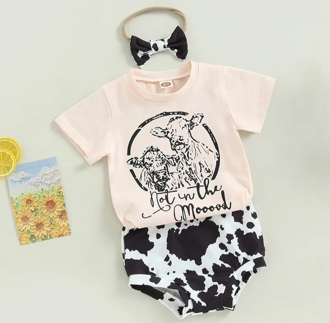 Not In The Mooood, T-shirt with Cow Print Bloomer and Headband