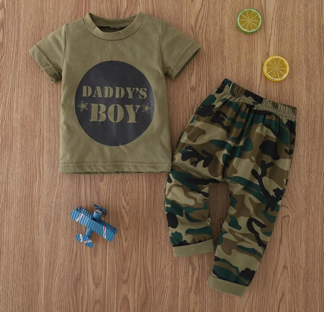 Daddy's Boy T-shirt and Camo Pants 200040
