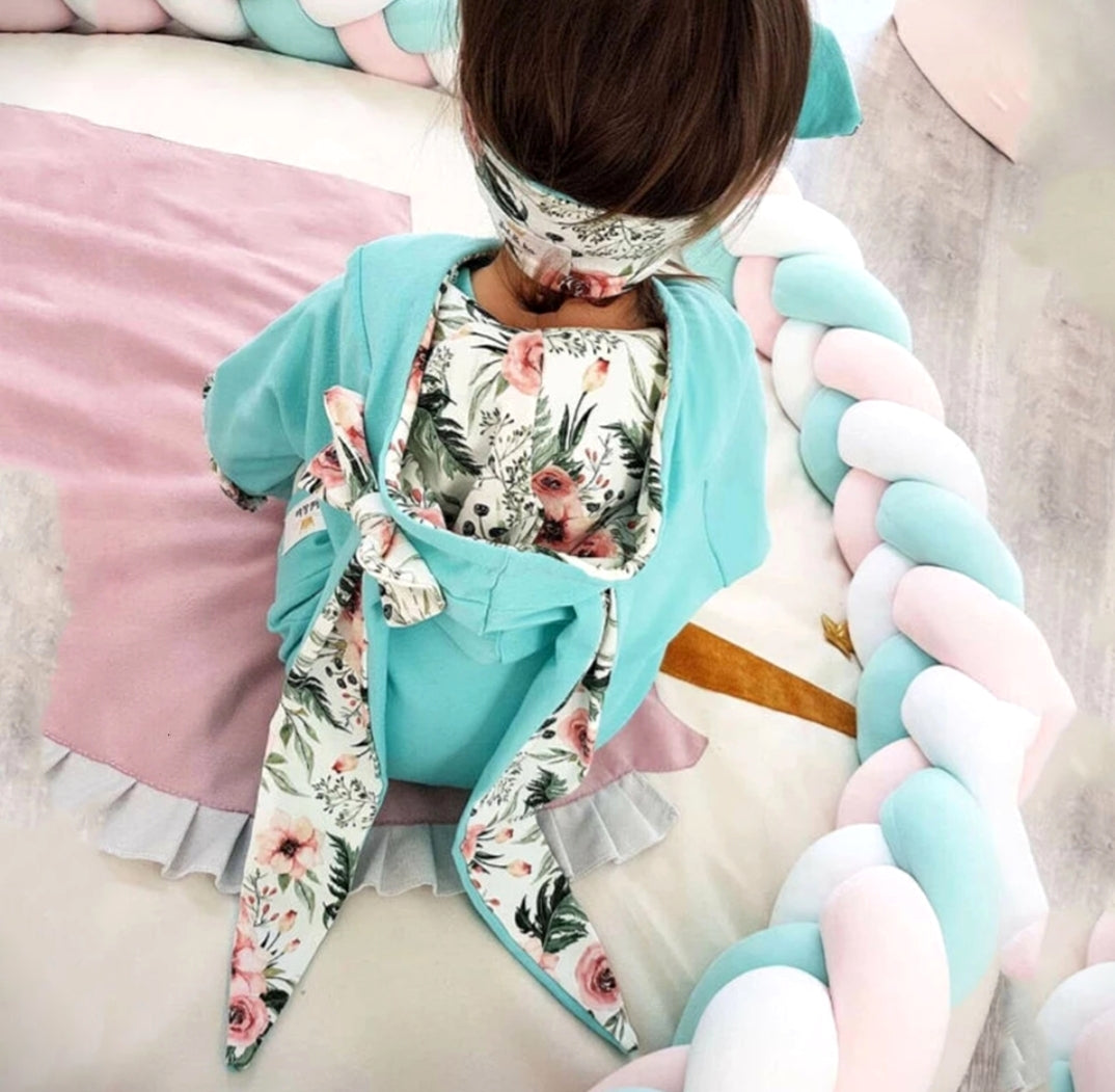 Blue Bunny Floral 10001010