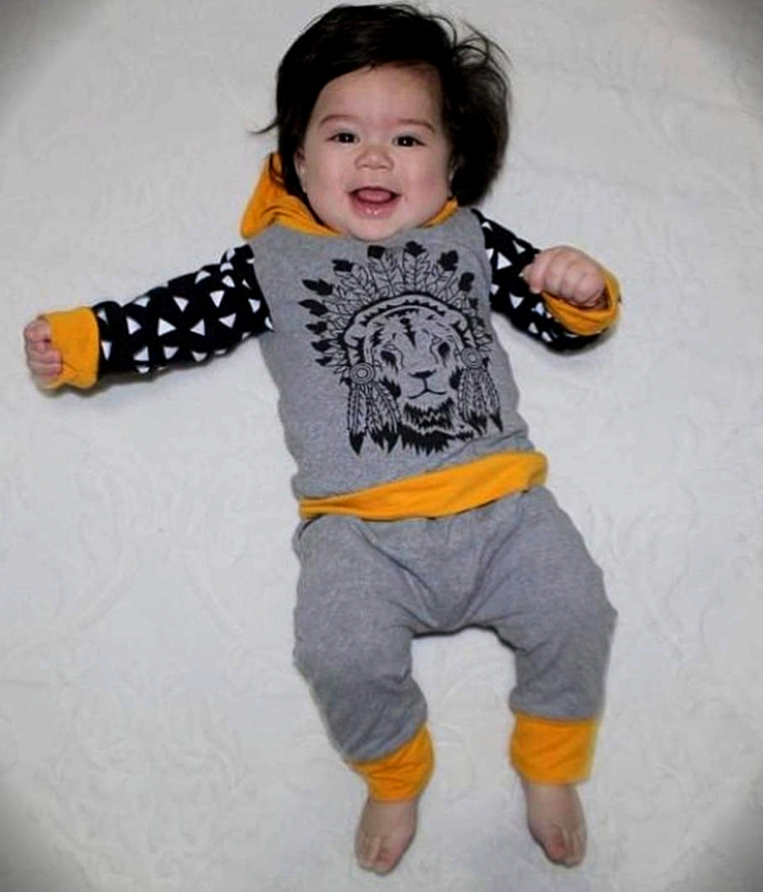 Lion Hoodie and Pants 20004