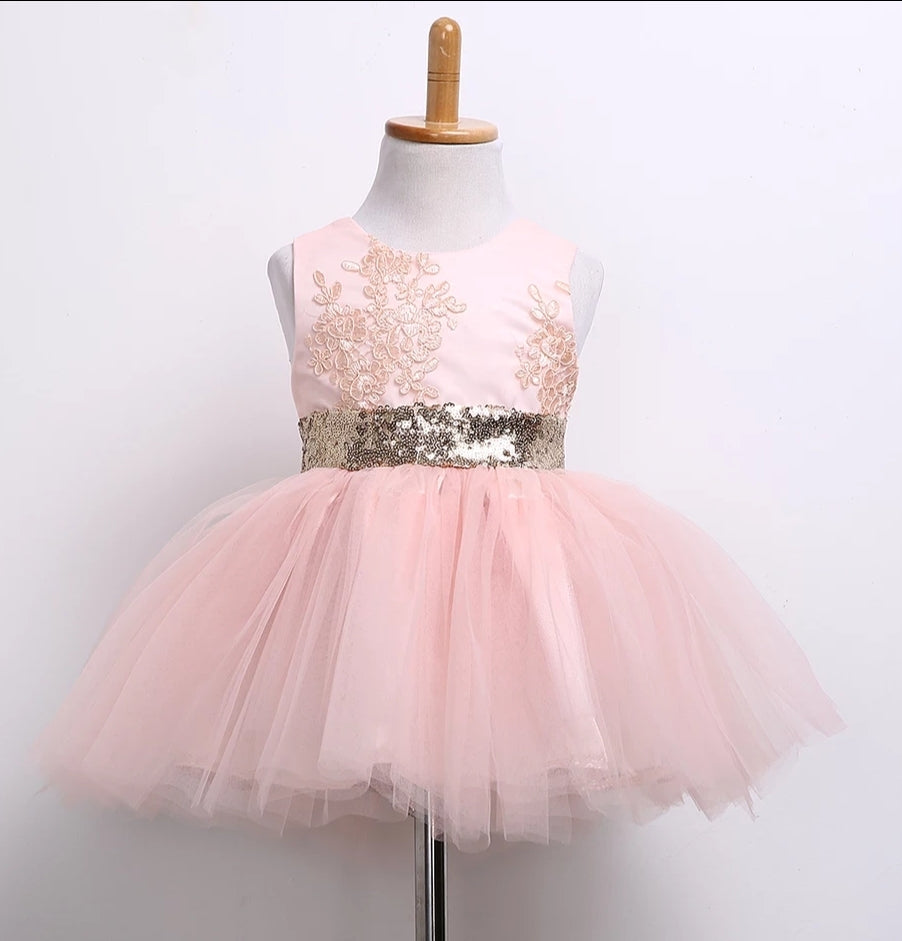 <div style="padding-left: 30px;"></div>
Peachy Pink Lace Dress with Sequins Bow