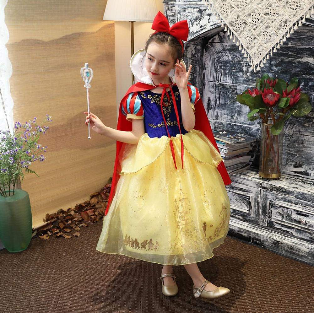 Snow White Party Dress with accessories