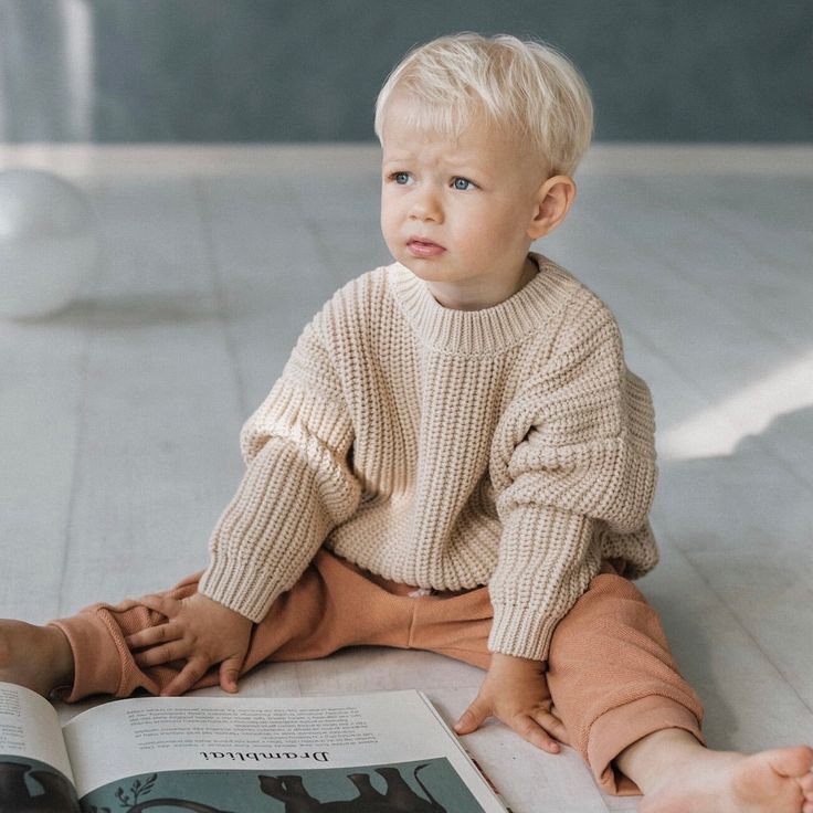 Knitted Jumper Cream ( Gender Neutral)