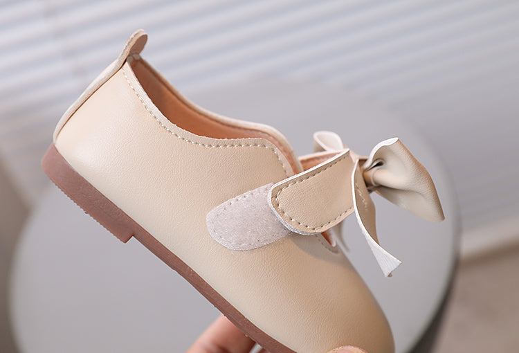Girls Hook-and-Loop Ivory Leather Flats