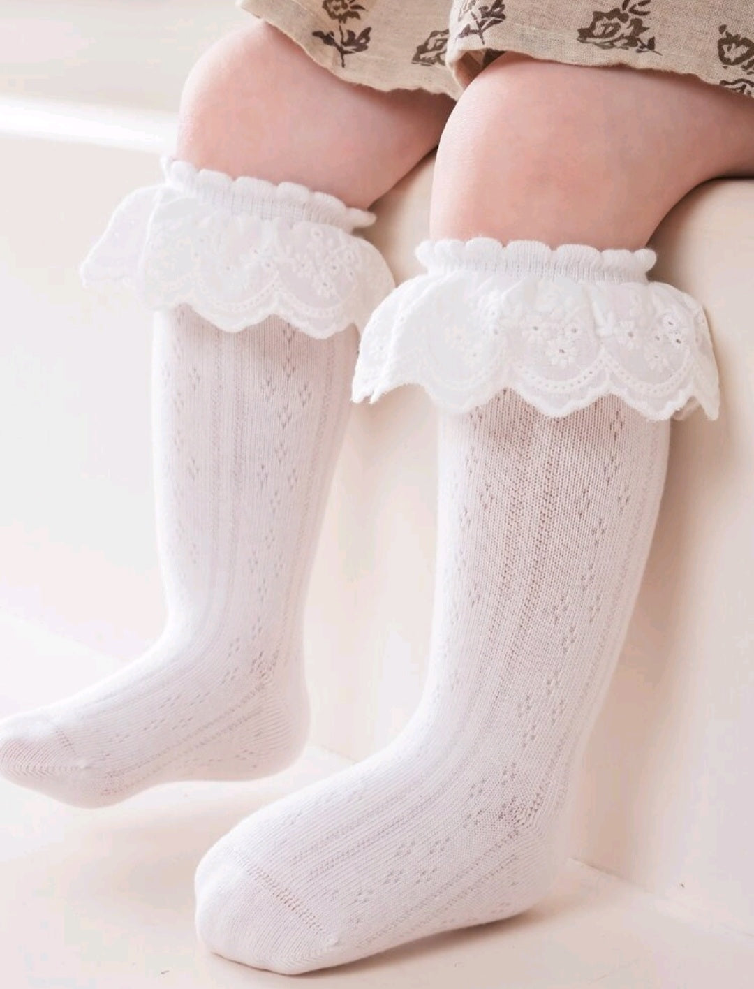 White Ruffle Lace Socks 
