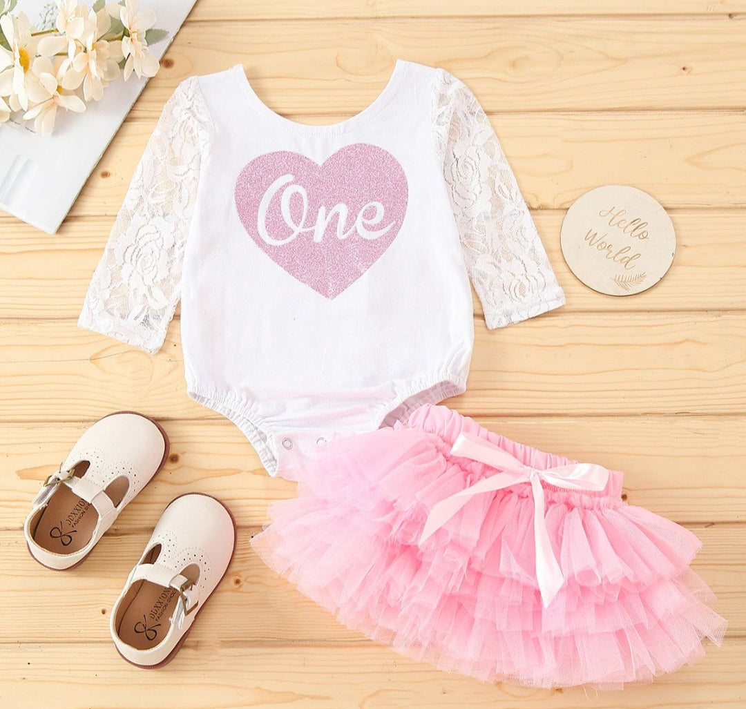 One Birthday Outfit wit Ruffle Bloomer 1000783