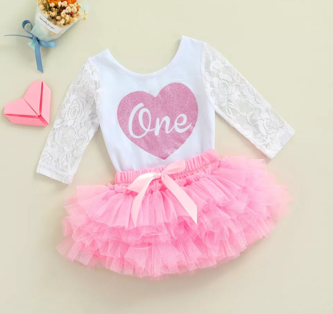 One Birthday Outfit wit Ruffle Bloomer 1000783