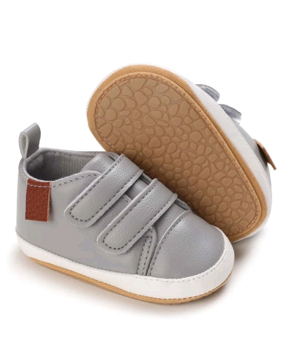 grey Leather Sneaker 