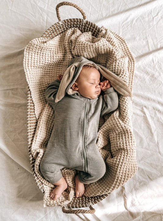 Gray Ribbed Bunny Onsie 10001013