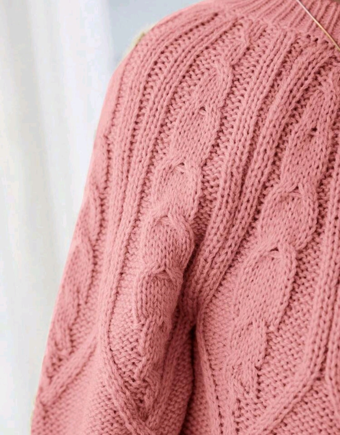 Dusty Pink Crewnek Cable Knited Sweater