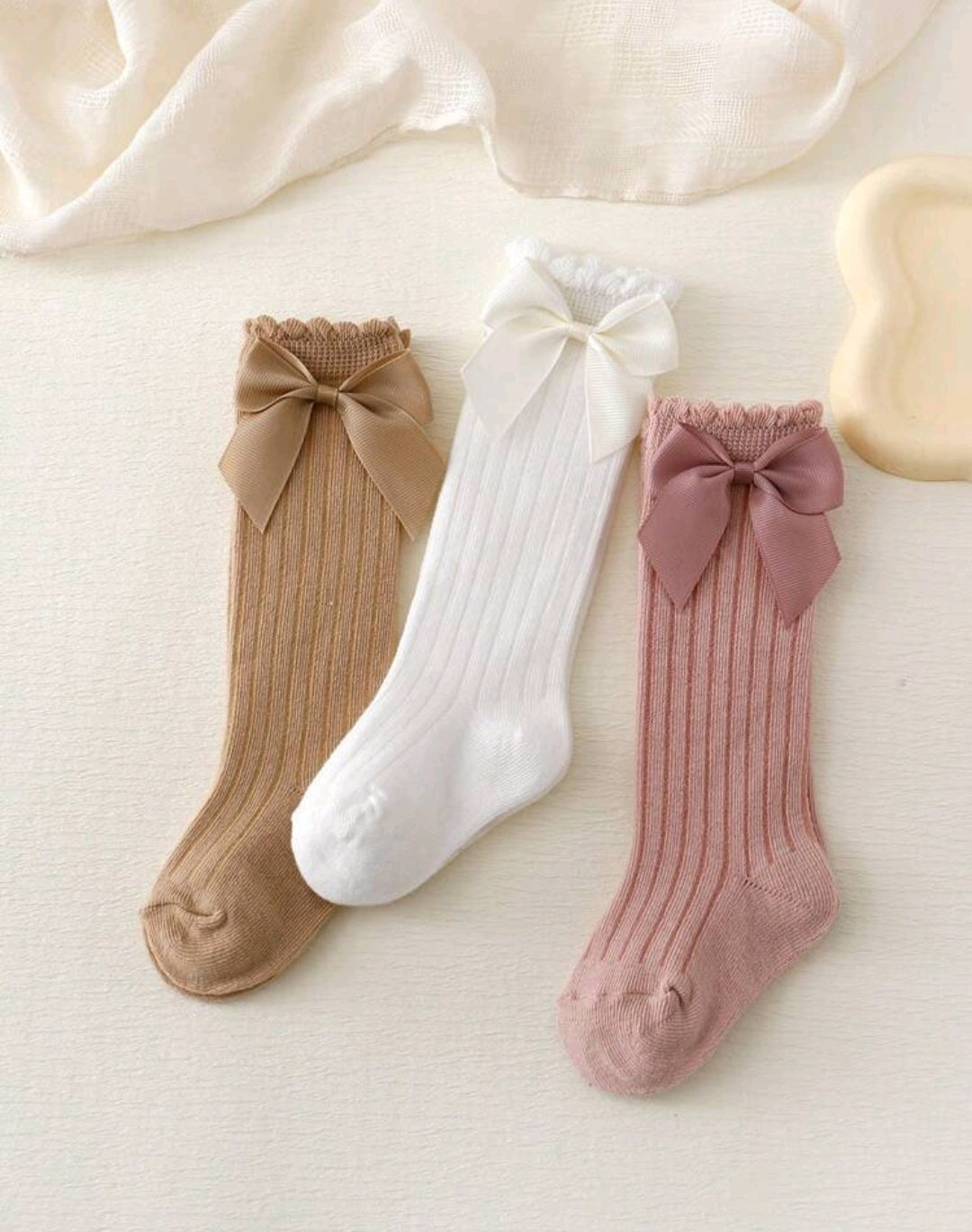 Bow Socks Singles